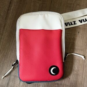 Zyia crossbody bag